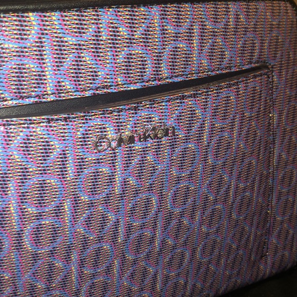 Calvin Klein Margot Textured Logo Emboss Satchel - Picture 15 of 16